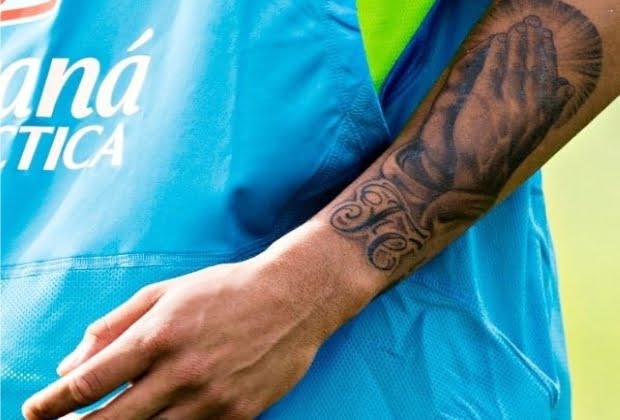 O Que Significam Os Simbolos Das Tatuagens De Neymar