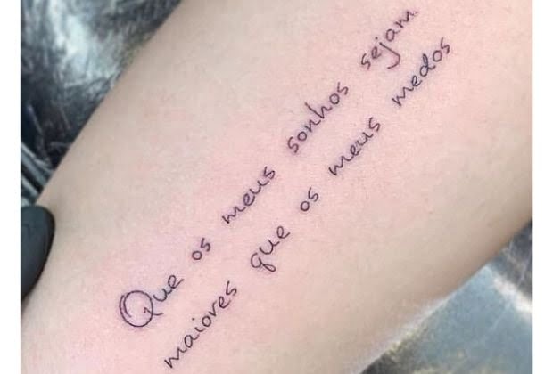 Tatuagens Femininas 70 Imagens E Diversos Simbolos Com Significados Marcantes