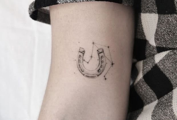 Tatuagens Pequenas 30 Simbolos E X Imagens Para Voce Se Inspirar